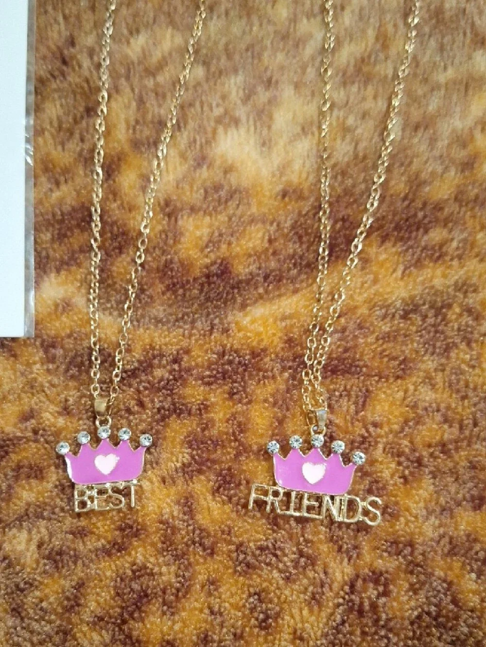 Best Friends Kids Necklace Set - Purple Crown And Blue Crown